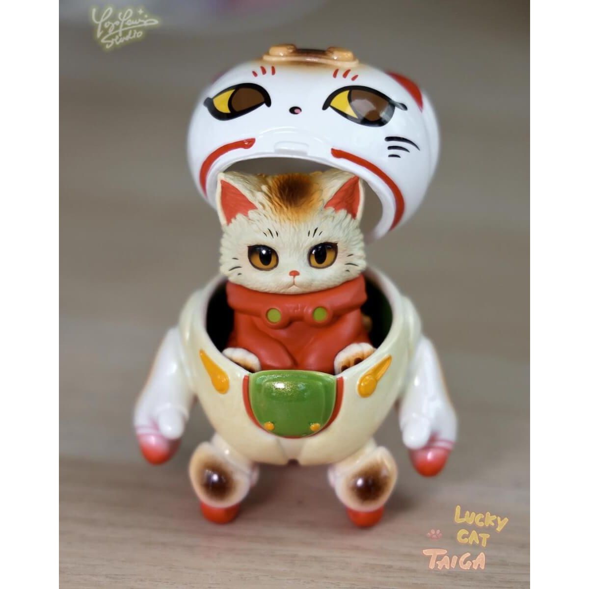 Taiga Baby Lucky Cat