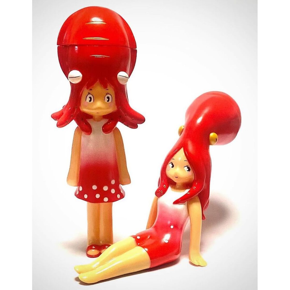 Tokio Q-BAN GIRLS Cuttlefish Red White