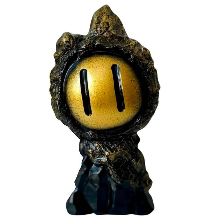 Totem - Black and Gold by Yutoos