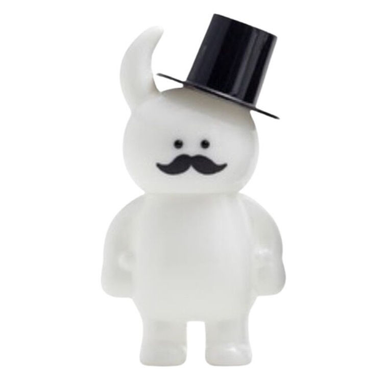 White Gentleman Uamou by Uamou (Ayako Takagi)
