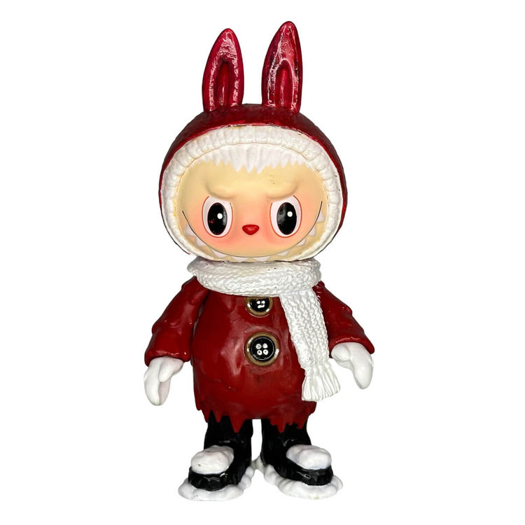 Winter Labubu by Teeewizzle (Thad Wilkes)