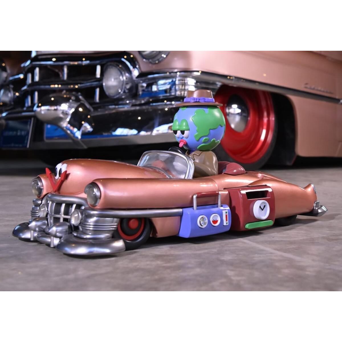 World Boy x 1952 Cadillac