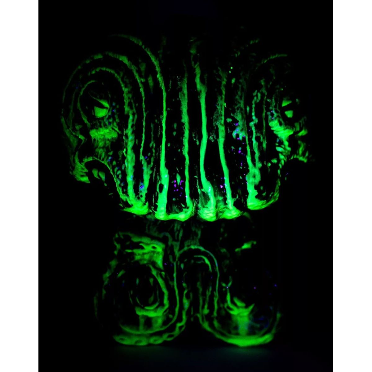 XL GID Black and Green Taku Taku