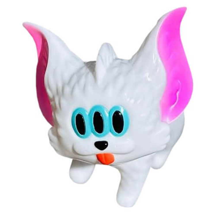 Yanchar Cat OG White by Art Junkie (Shinichiro AJ Kato)