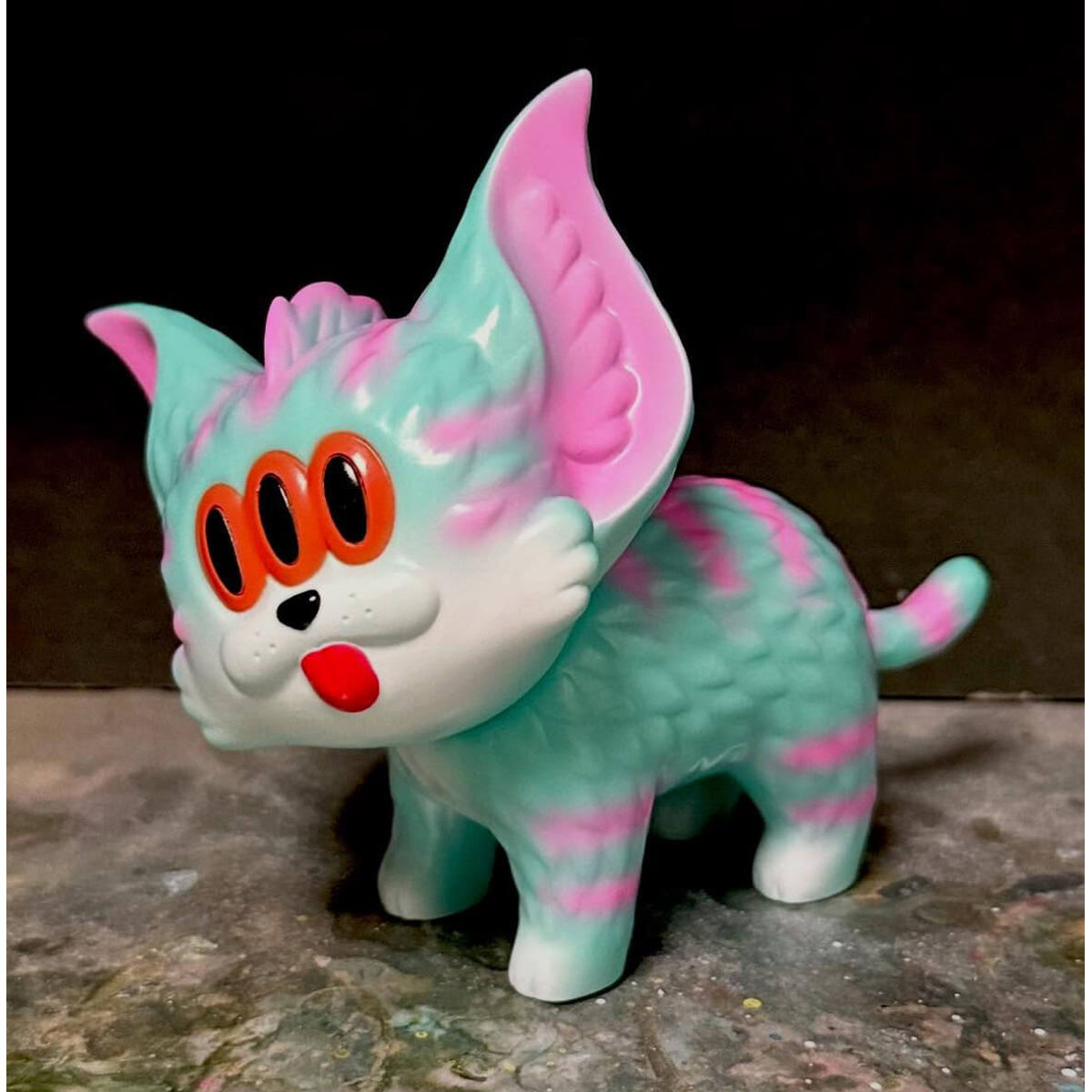 Yanchar Cat Teal Pink