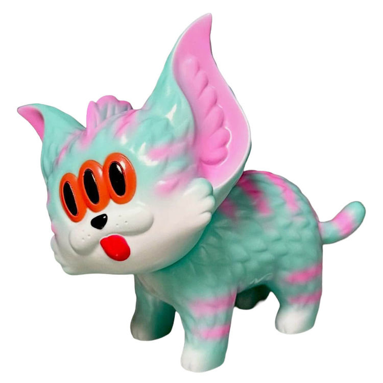 Yanchar Cat Teal Pink by Art Junkie (Shinichiro AJ Kato)