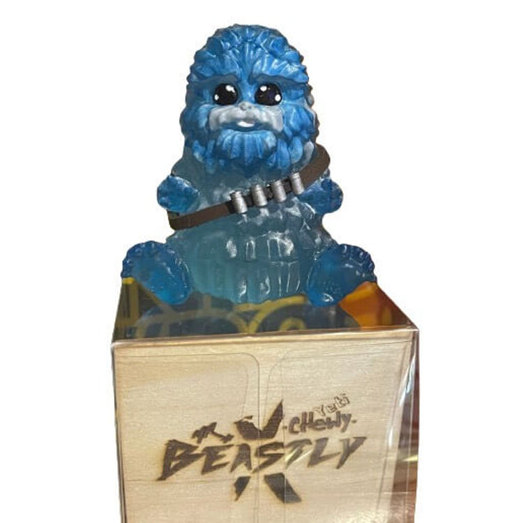 Yeti Chewy by figure x