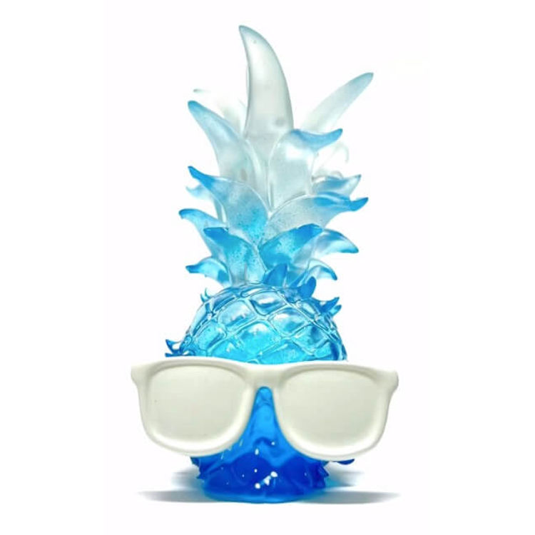 Gravy Blue / White Shades by Revise_D