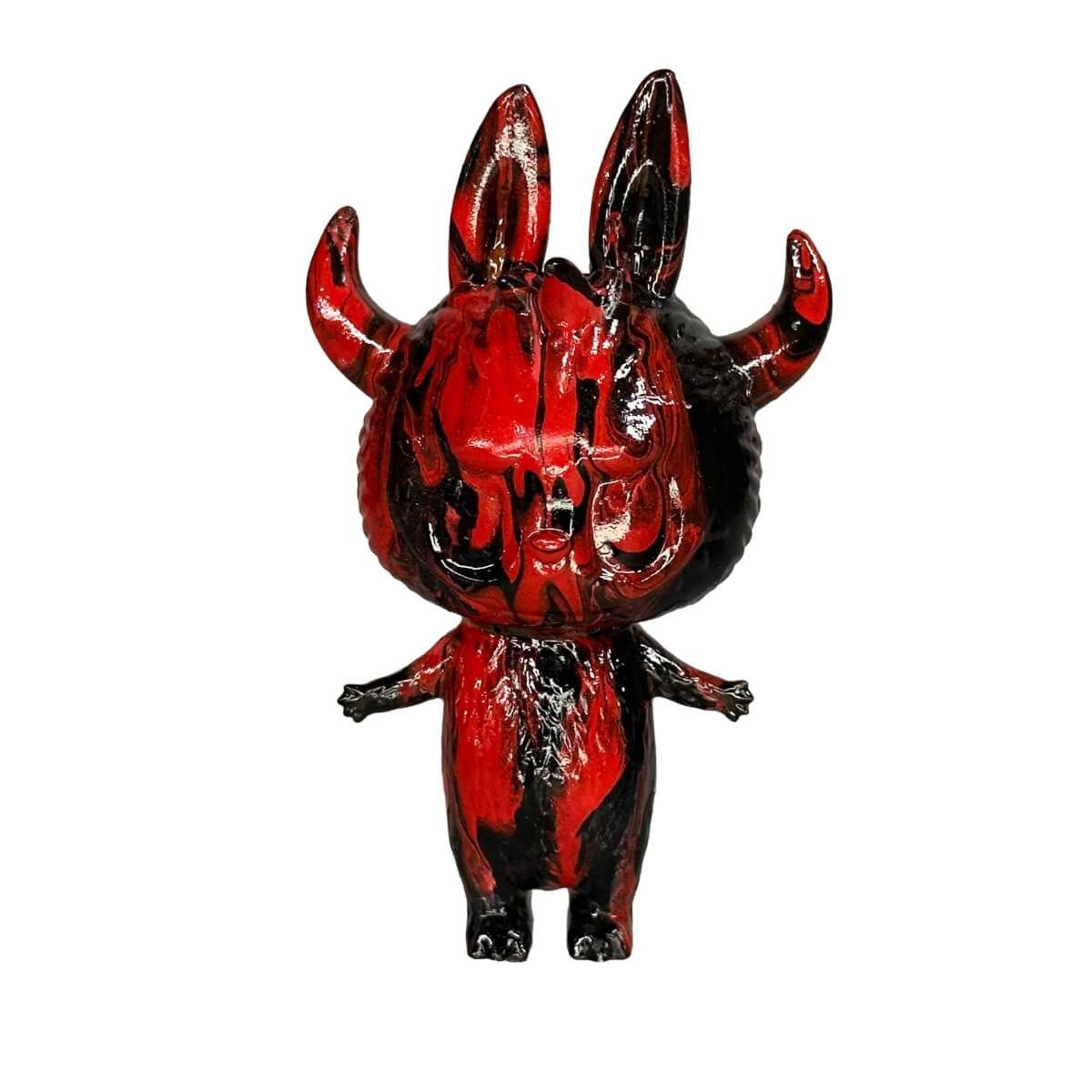 Labubu artsy black/red