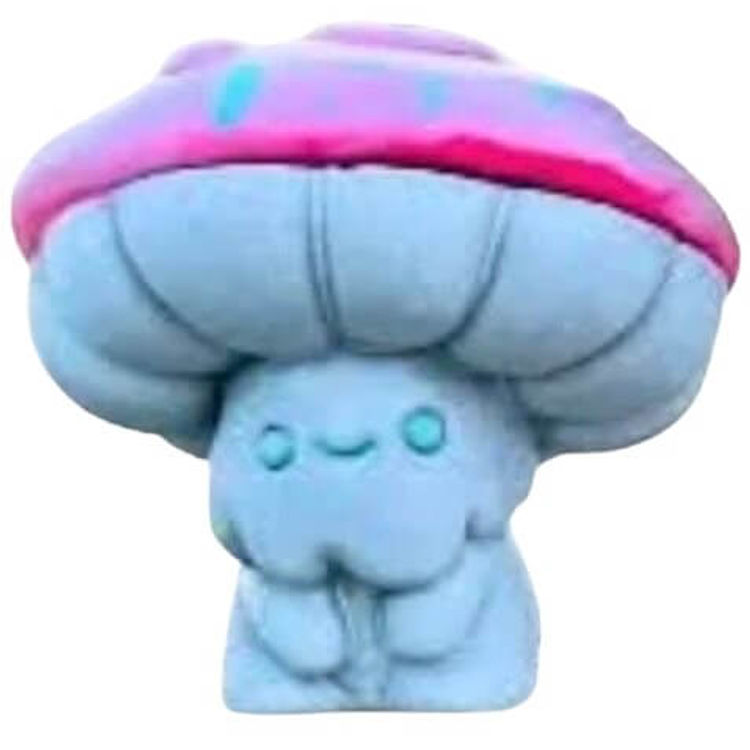 Shumi Mini (light pink w/teal eyes) by MUMBOT