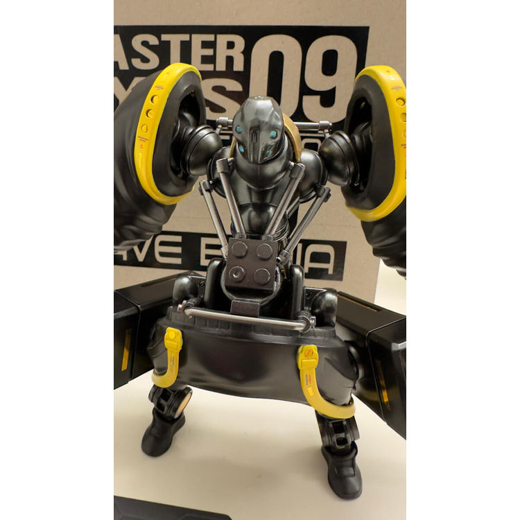 tengo M9 eyes by Dave Bedia