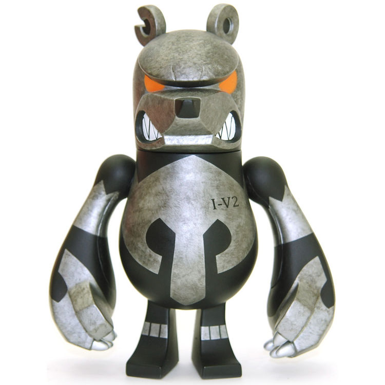 Knucklebear - Iron by Touma