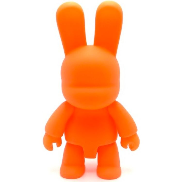 Bunny Qee 9" - GID Orange/DIY by Toy2r