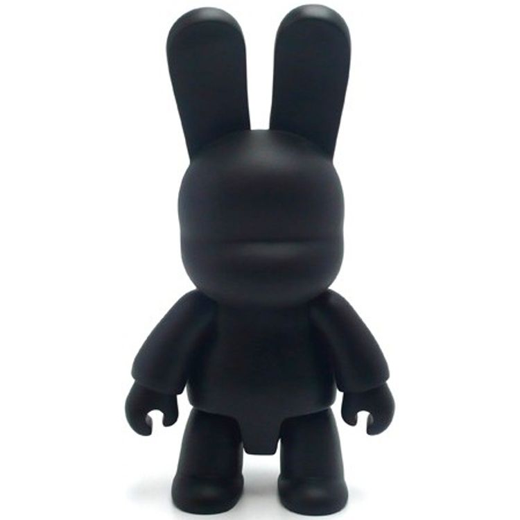Bunny Qee 9" - Black/DIY by Toy2r