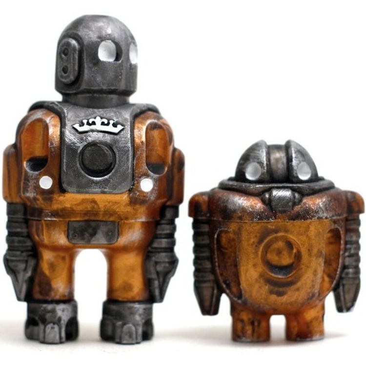 Radcliffe (Dirty Copper) by Cris Rose