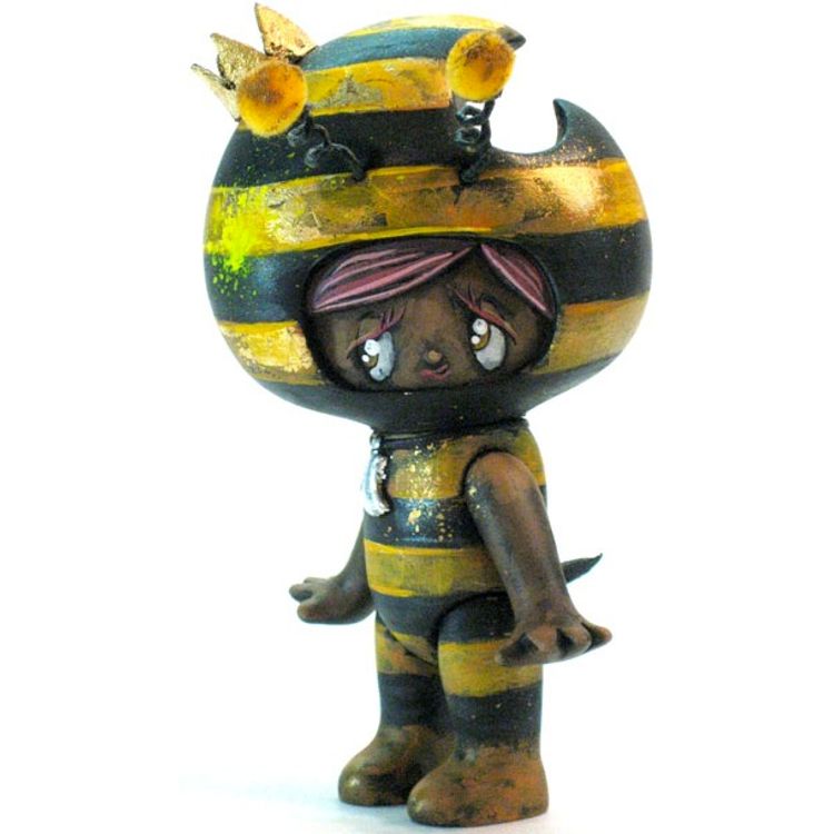 Queen Bee Mikazukin by Leecifer