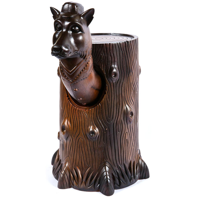 Raccoon Statue by Nyoman Sedayatana
