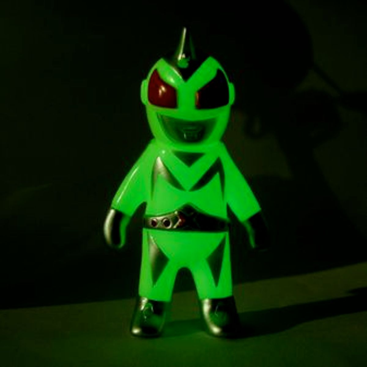 Captain Maxx - Glow in the Dark
