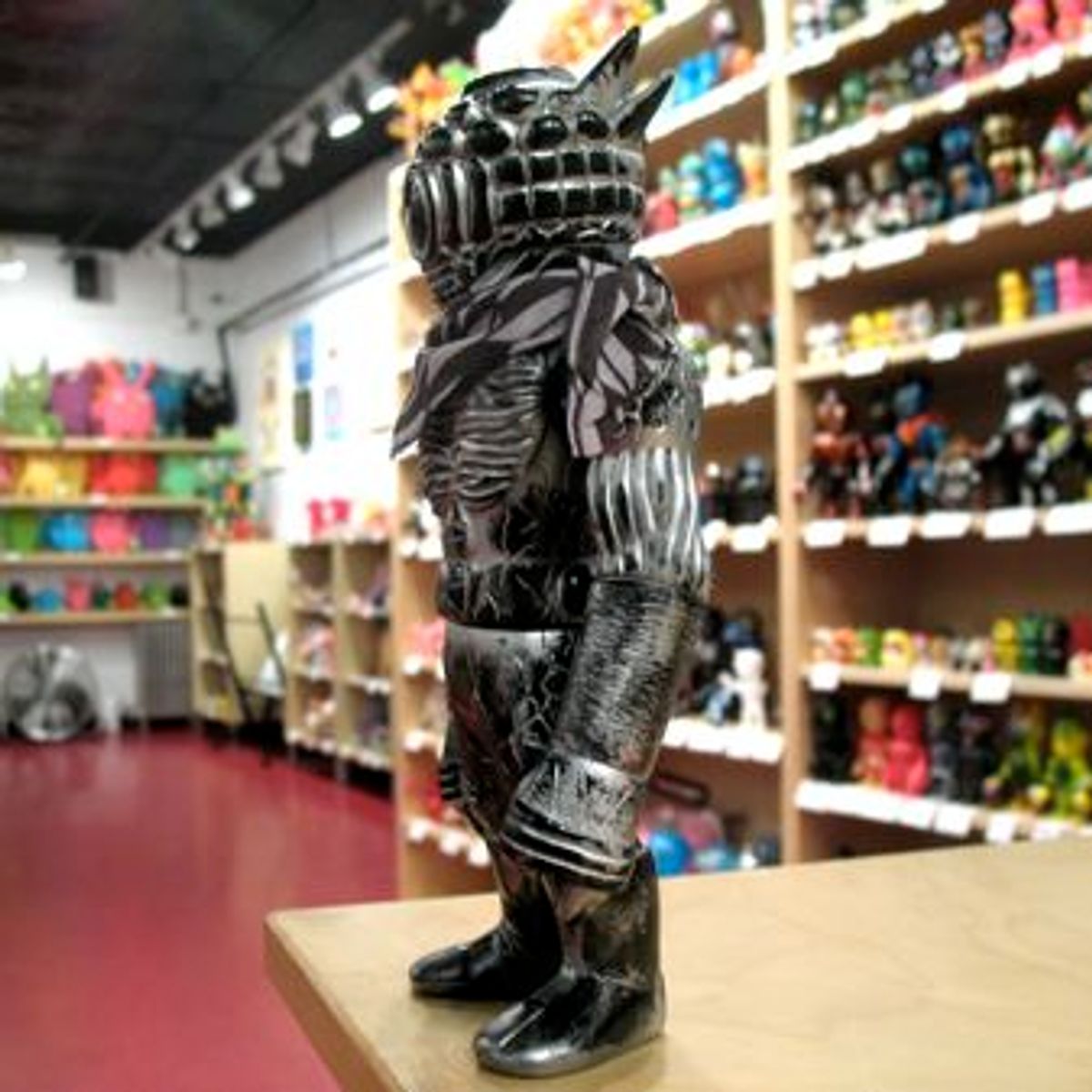 Cy'Os - SDCC 2010 Black and Silver