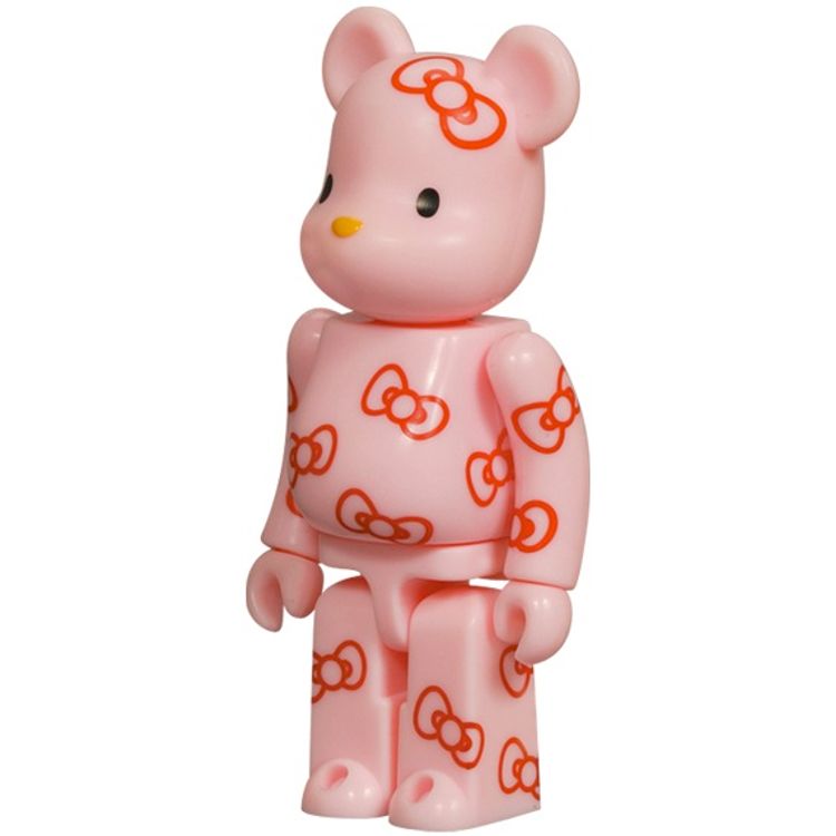 Hello Kitty by Ikuko Shimizu