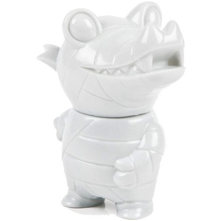 Pocket Mummy Gator - Gray Pearl by Brian Flynn