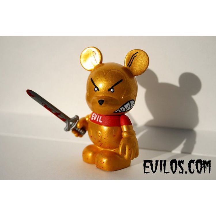 Evil Pooh (Red Shirt, Sword) by Evilos