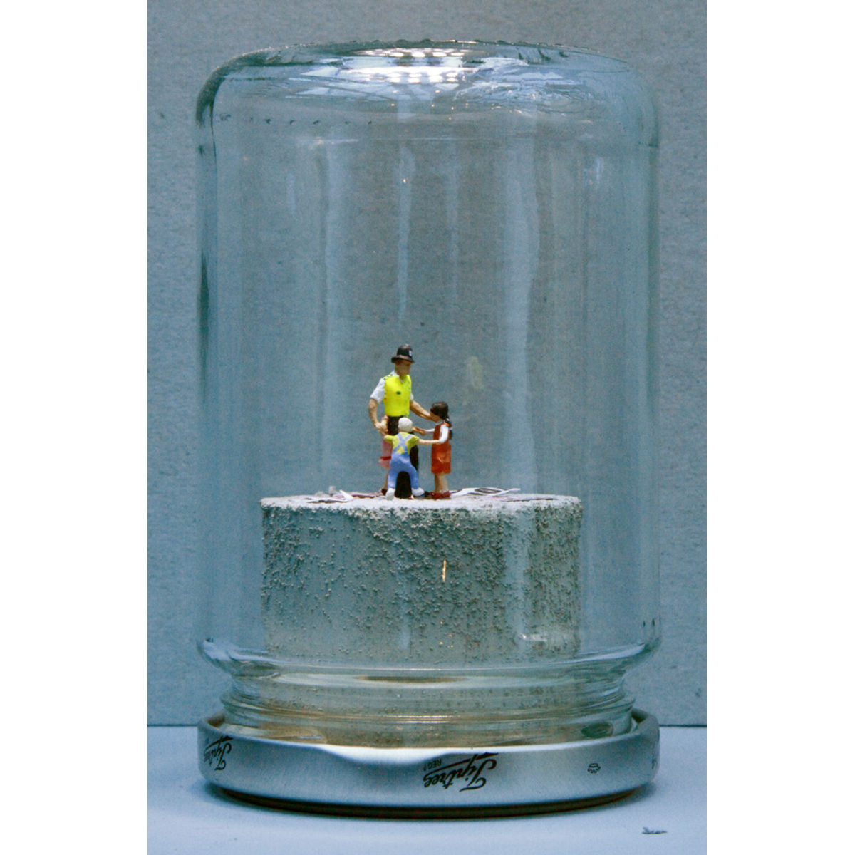 Lone Policeman MOBBED