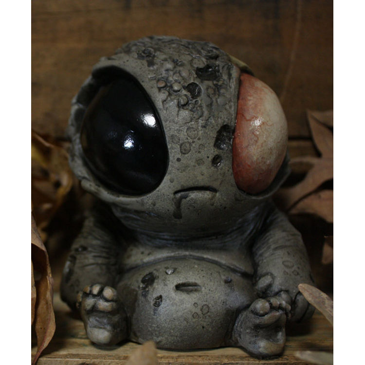 Skully Zomblegut by Chris Ryniak