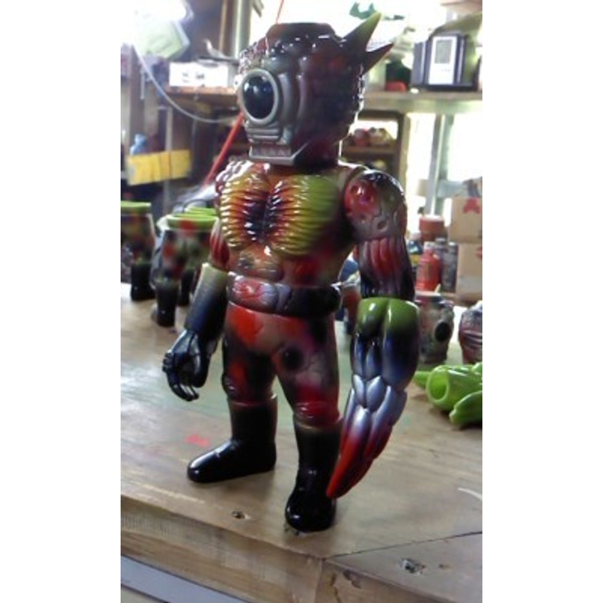 Cy'Os - Vibrant Rider - Strong Arm