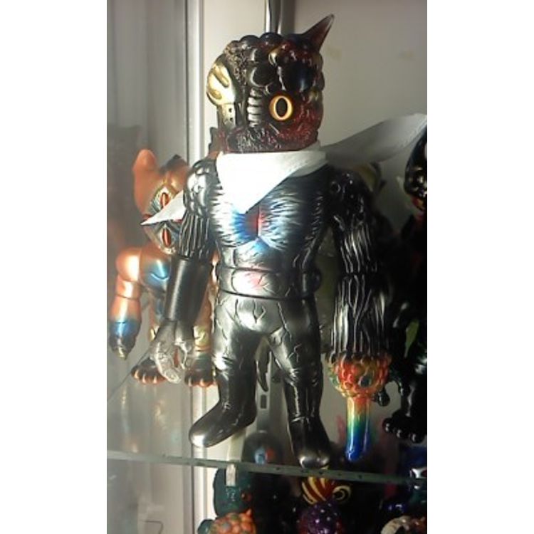 Chaosman Beta-Carotine Form - Black w/ rainbow probe by Real X Head (Mori Katsura)