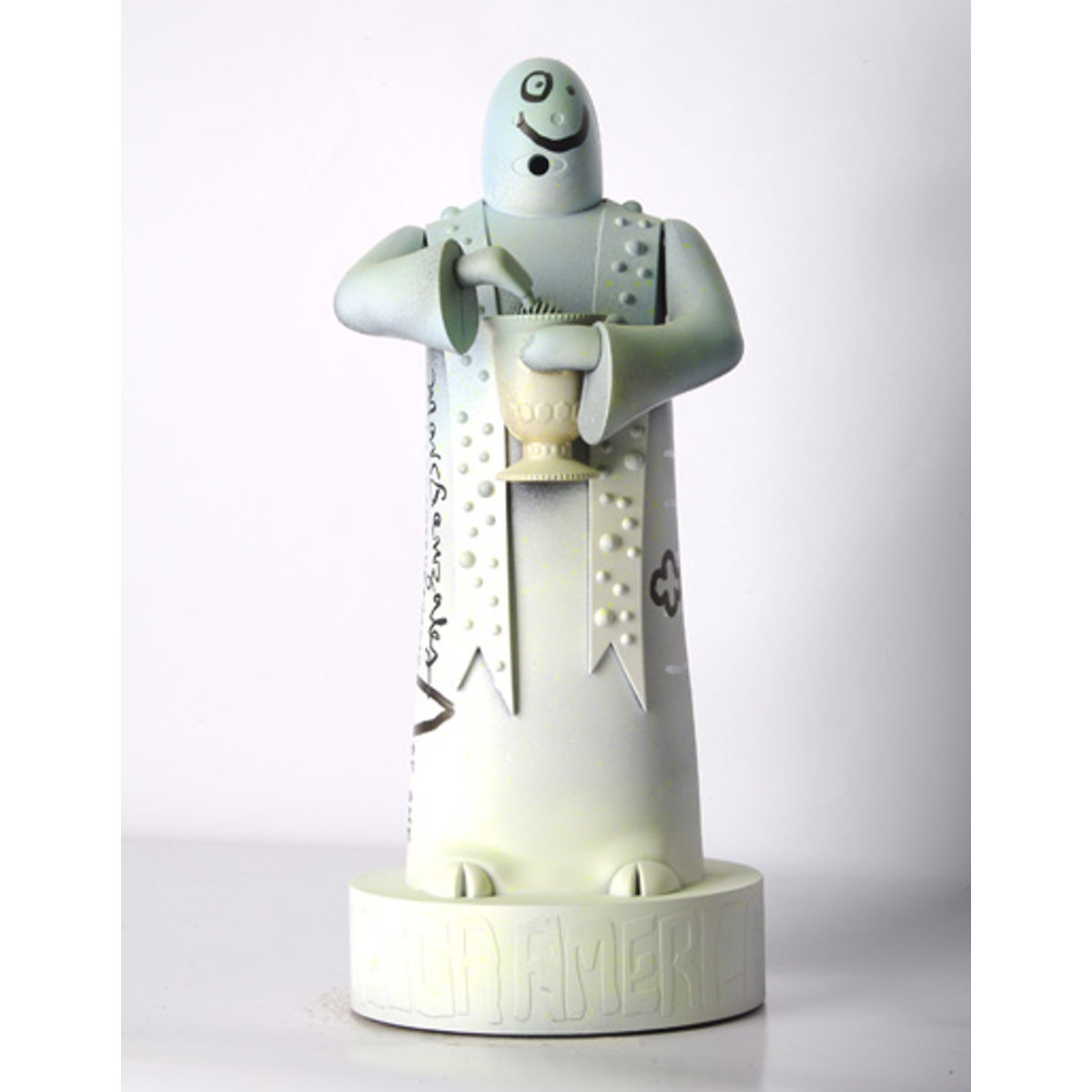 Communion Priest 0171