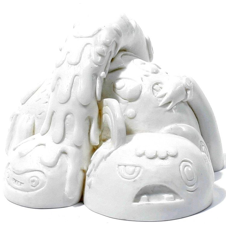 Worryknott - White/DIY by Stuart Witter