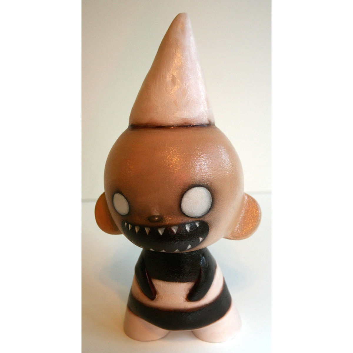 Dunce with Parasitic Smile