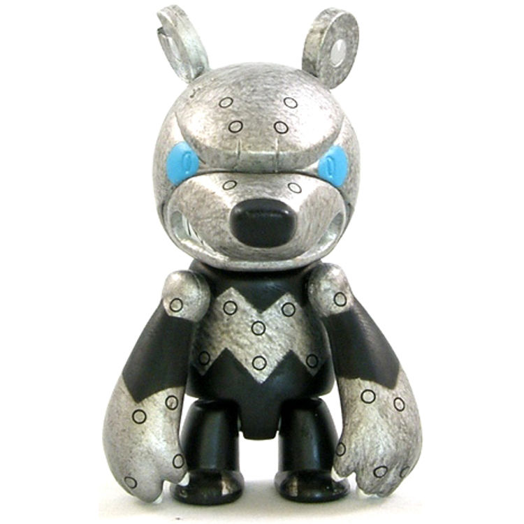 Knucklebear Qee - Iron Blue Eyes by Touma