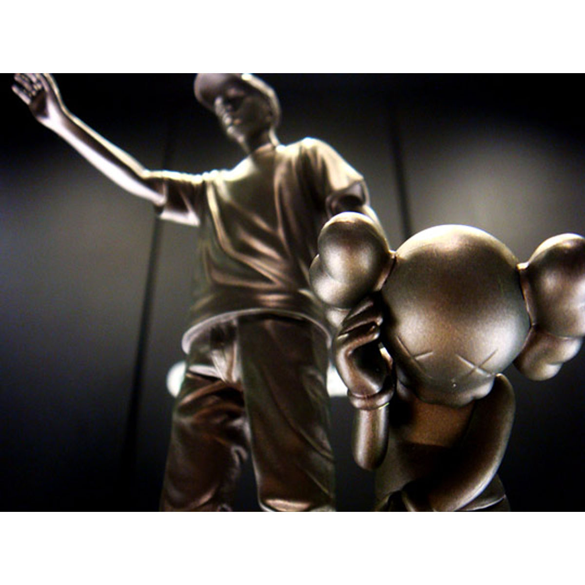 Partners Statue