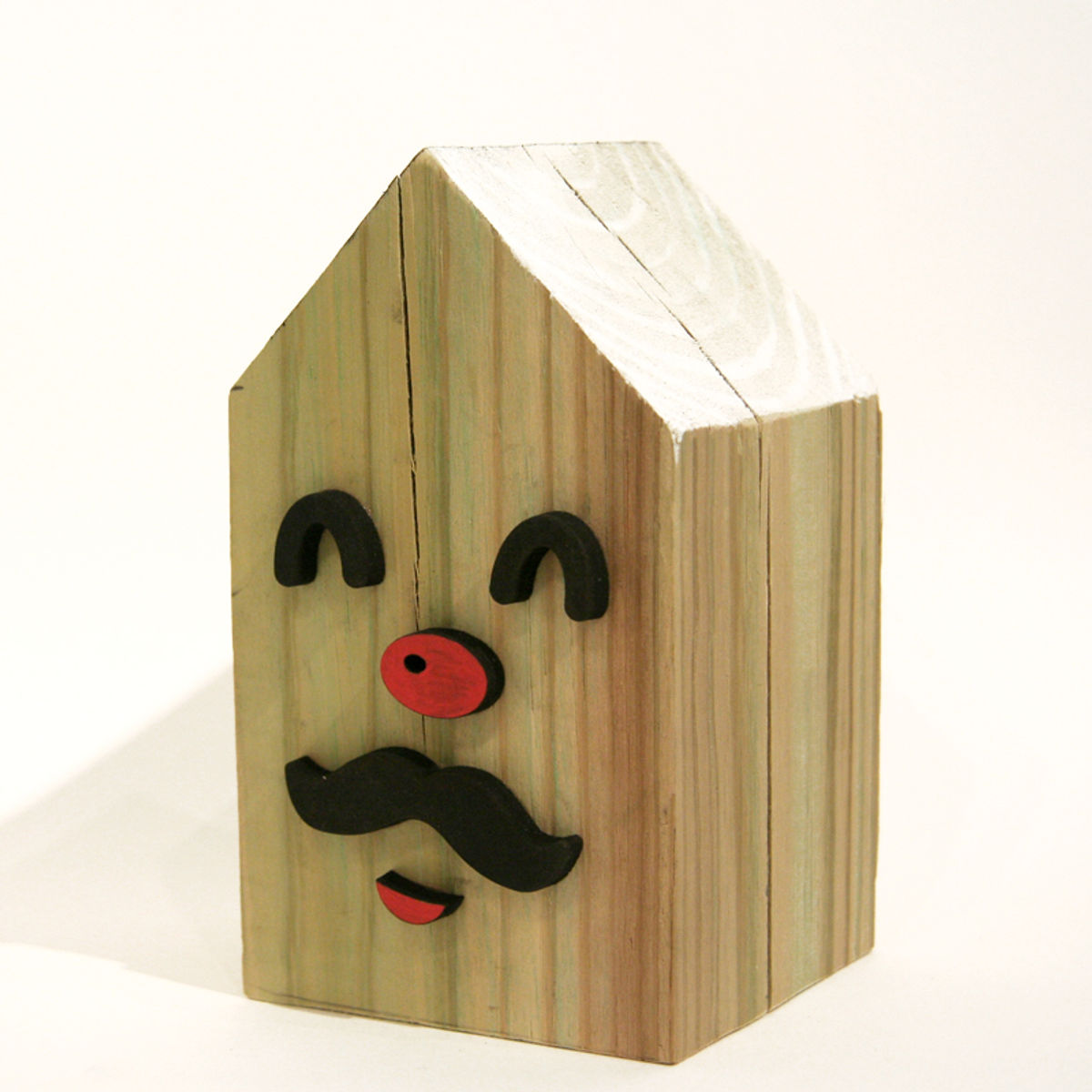 Standing House : 24