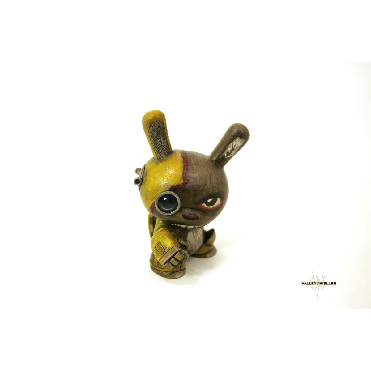 Yellow Bucktoothed Chuckboy Dunny