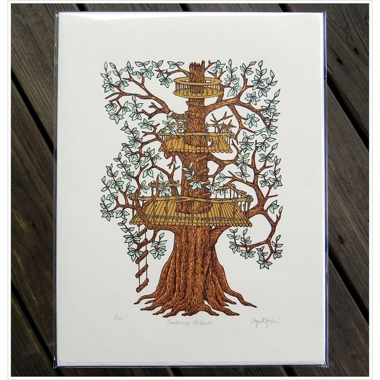 Treehouse Lookout by Paul Roden