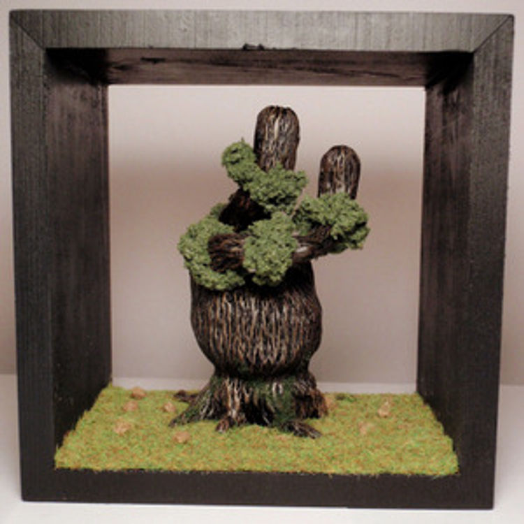 Dunnsai Shadowbox "Sentaku" by Troy Stith