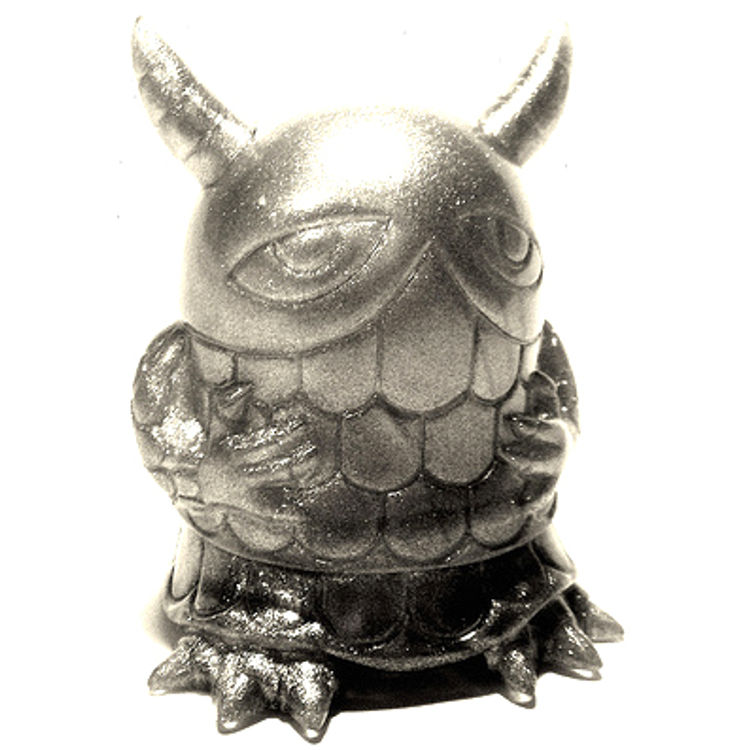Nanashi - Silver by Martin Ontiveros