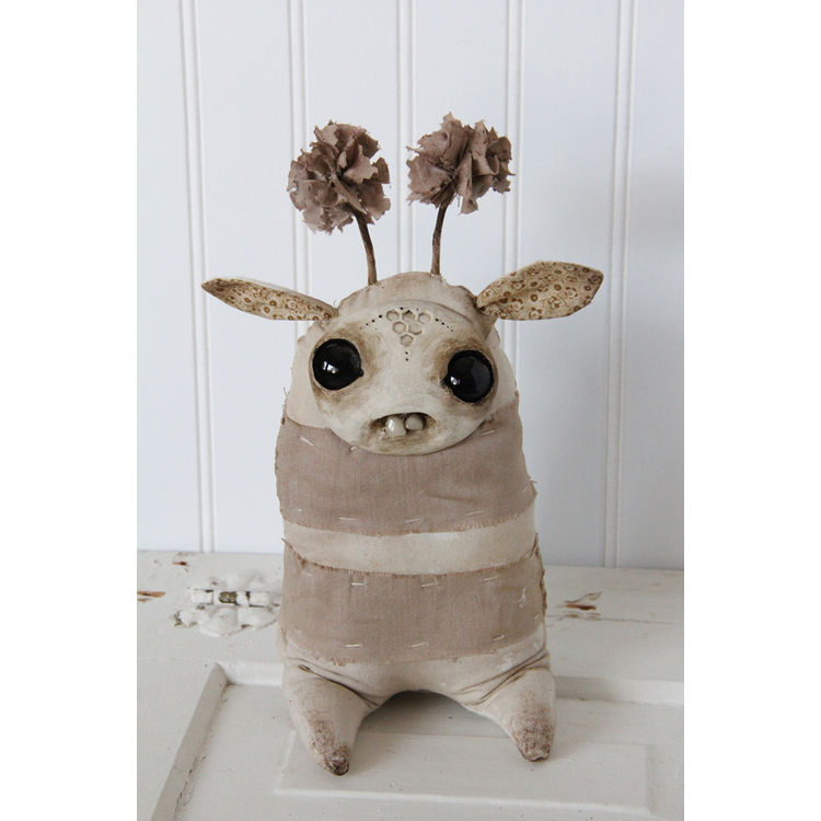 Petite Abeille Blanche by Amanda Louise Spayd