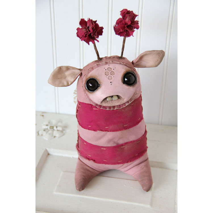 Petite Abeille Rose by Amanda Louise Spayd