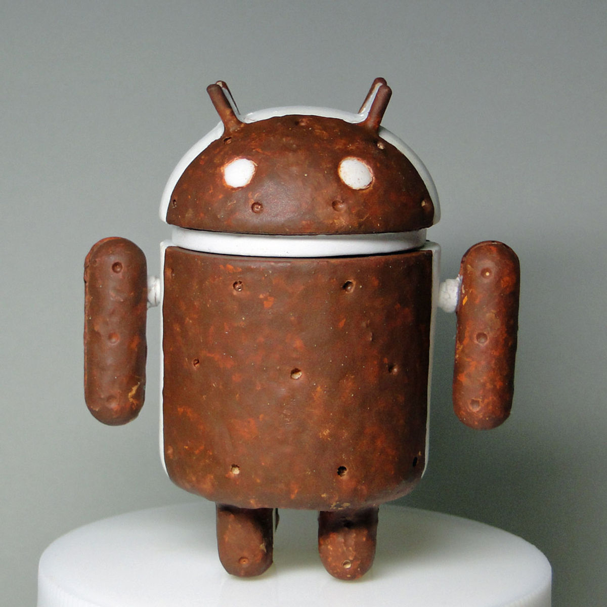 ICE CREAM SANDWICH R2
