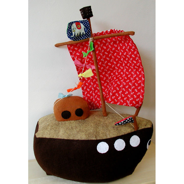 Pirate Ship by My Paper Crane