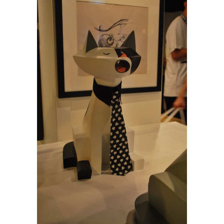 1:1 Kitty (Black/White) by Ashley Wood