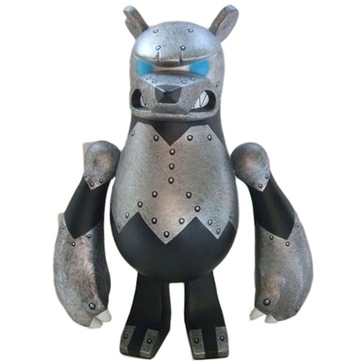 Knuckle Bear - Iron Blue Eyes by Touma