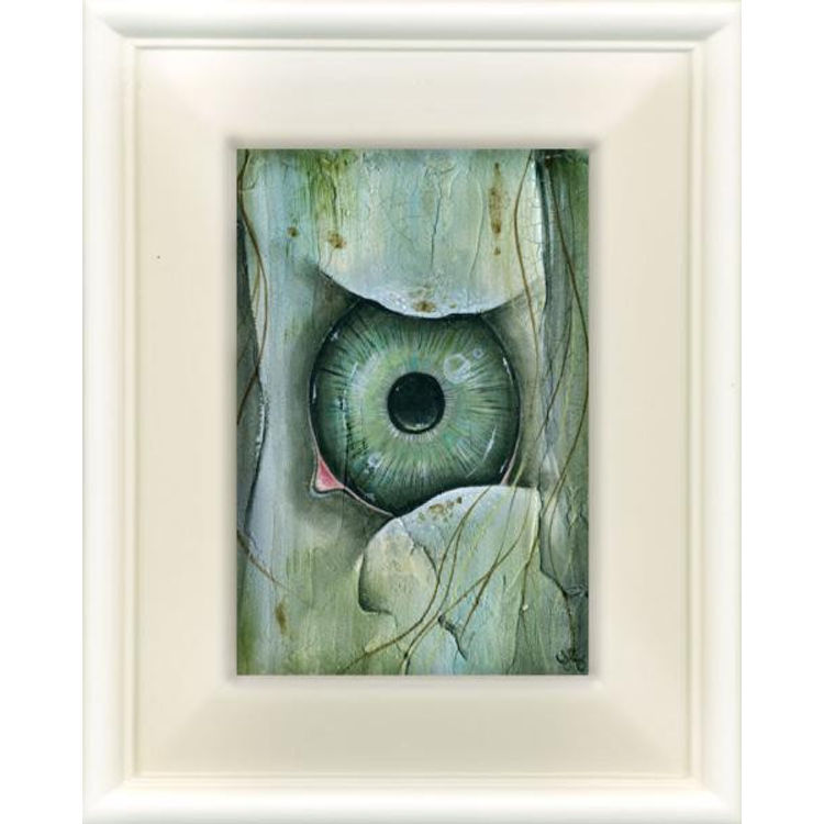 Sickling Emerald Eye by Yosiell Lorenzo