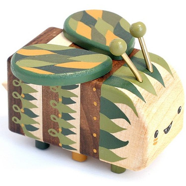Evergreen Woodbee by Pepe Hiller