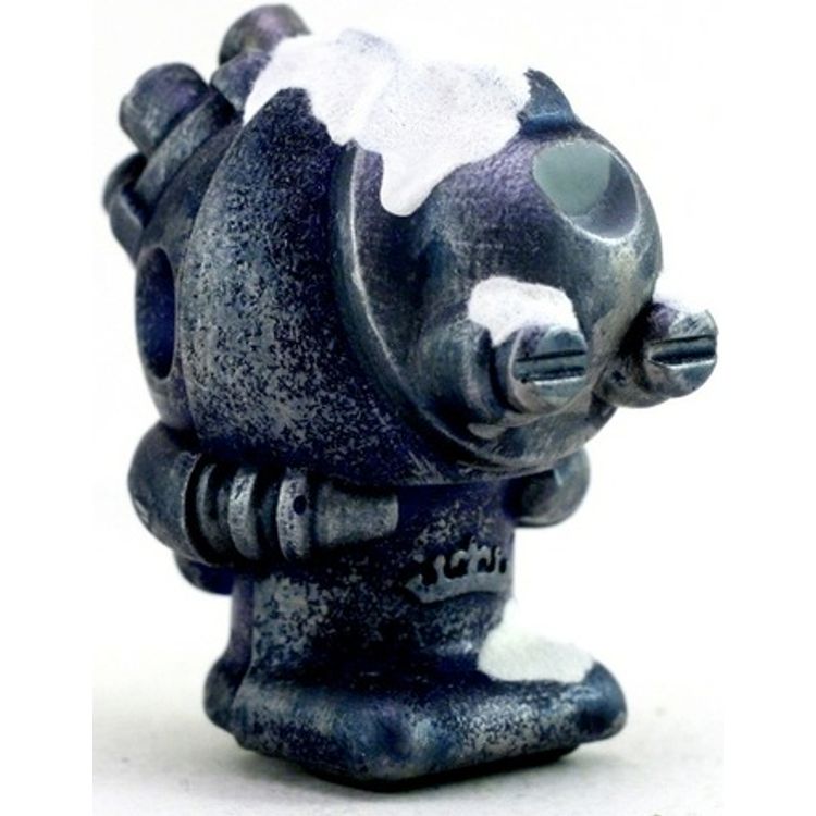 Ultramarine Snow Sprog H by Cris Rose