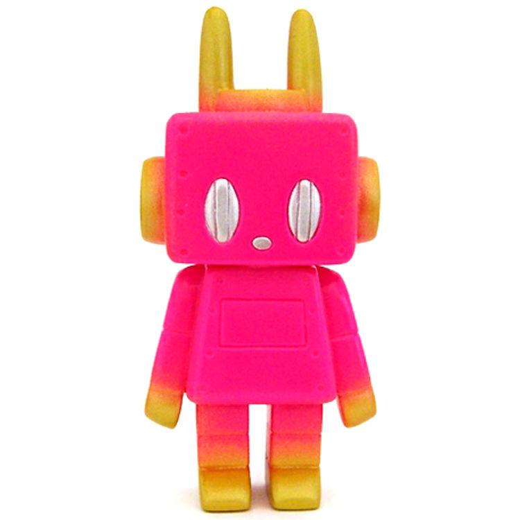 Bunny Robot - Pink & Gold by P.P.Pudding (Gen Kitajima)